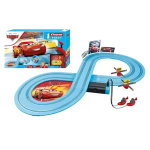 Produkt Autodráha Carrera First Auta/Cars 2,4m plast + 2 auta na baterie v krabici 50x30x8cm