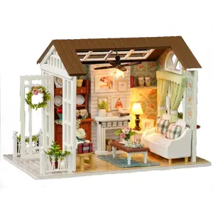 FunPlay 6995 DIY Dřevěný domeček pro panenky s příslušenstvím obývací pokoj 15x20,6x11,8cm