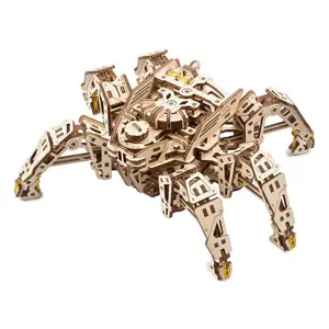 Ugears 3D mechanické puzzle Hexapod Explorer 388 ks